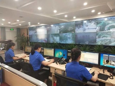 线上线下同发力，信息服务零距离